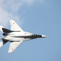 Armée : la Russie va livrer six MiG-29 à la Serbie
