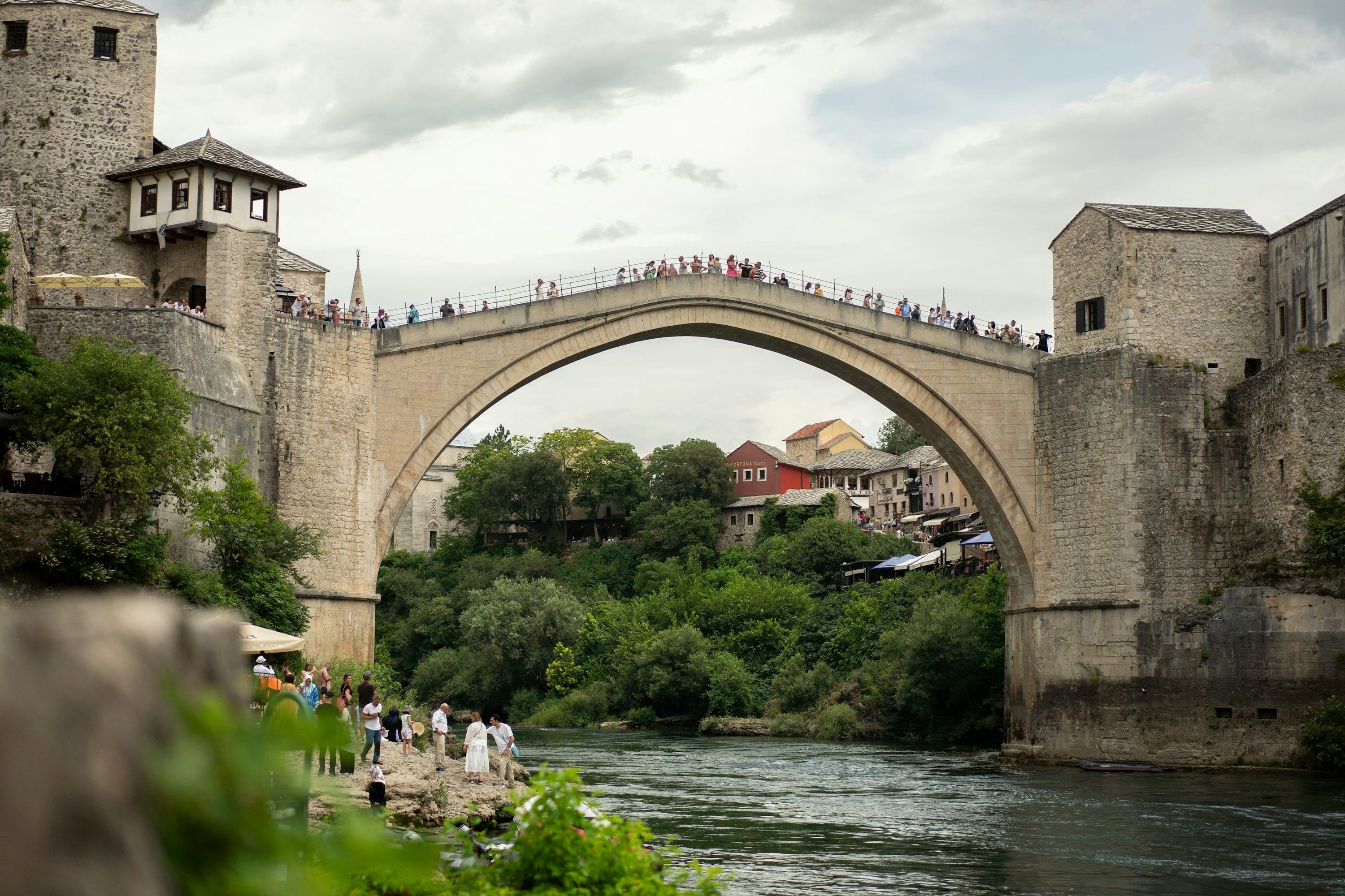 Comment visiter le Vieux Pont de Mostar sans la foule
