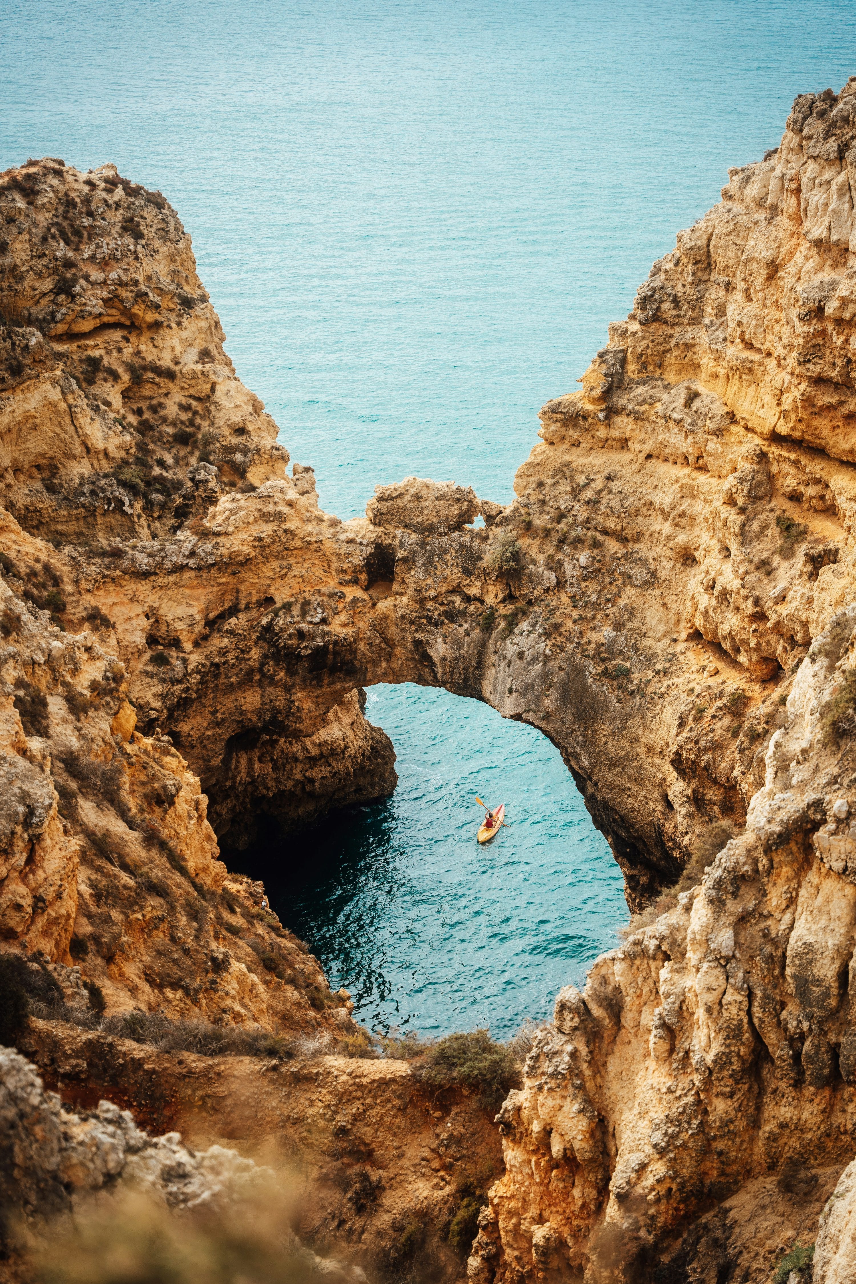 Kayak en Albanie : 7 criques et canyons à explorer